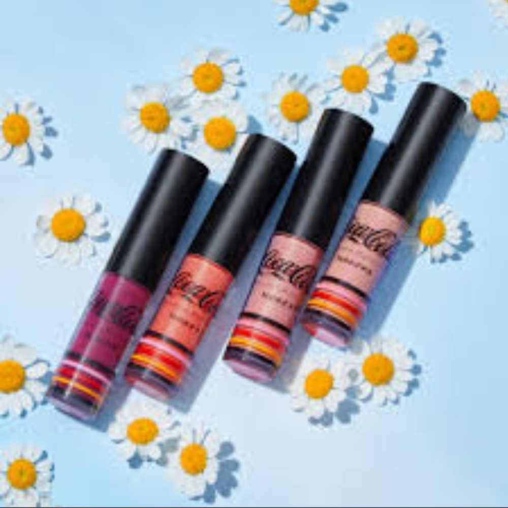 Coca-Cola MORPHE lip in Harmony 4 piece